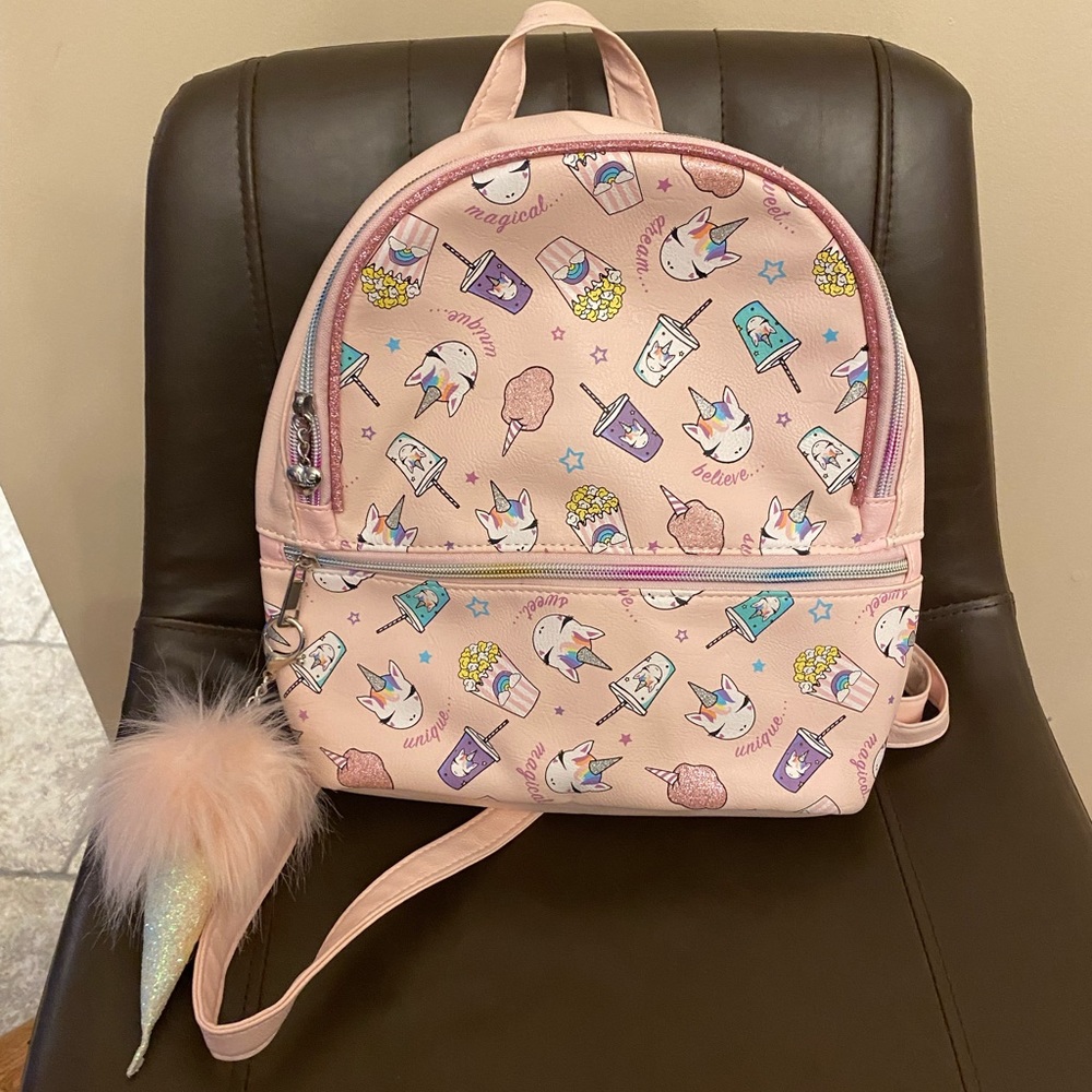 Unicorn print backpack never used